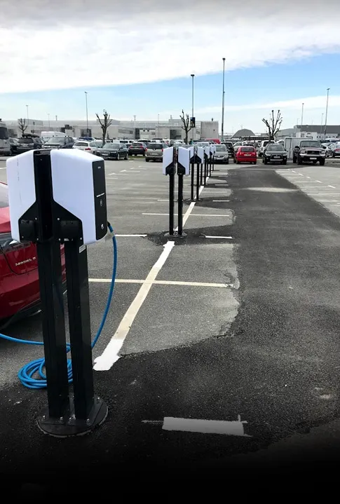Sola Airport double chargers